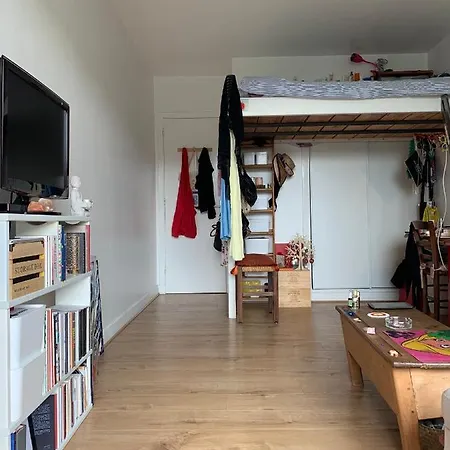 Séjour chez l'habitant Jolie Privée à Dans De 75m2 *